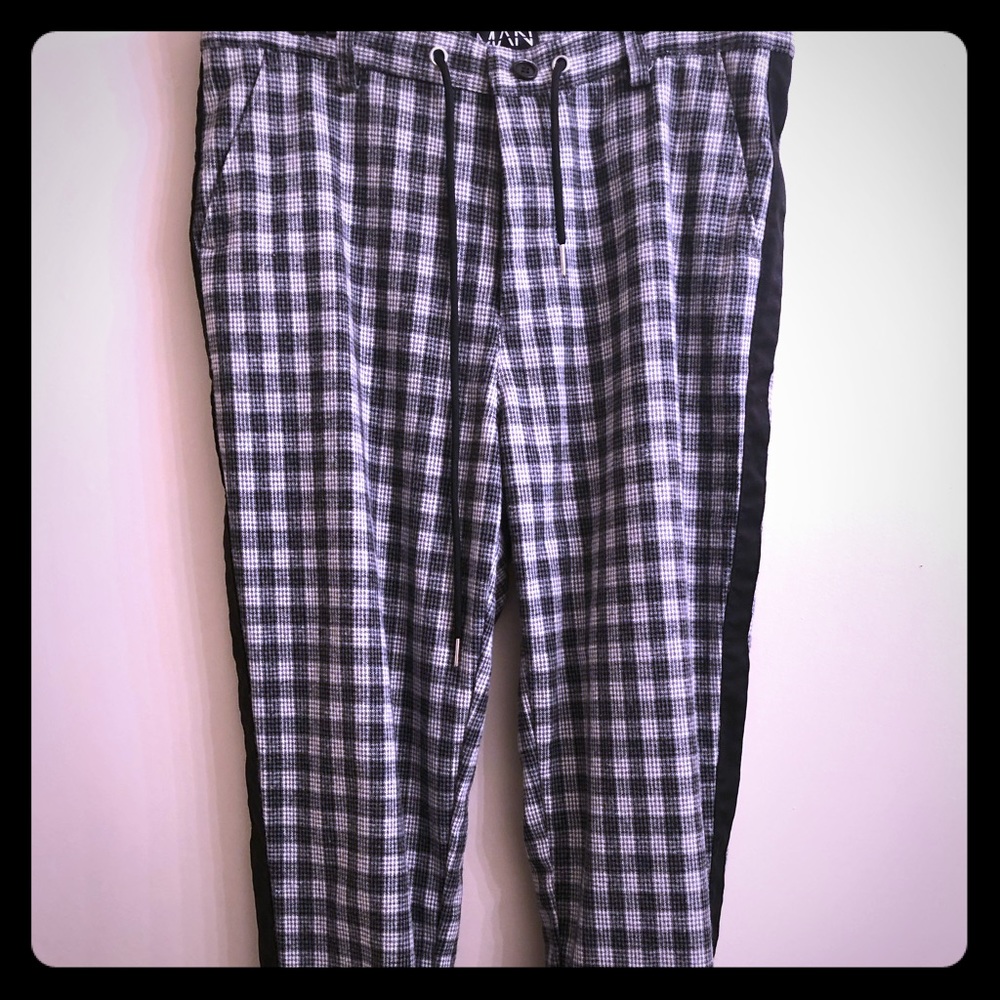 BooHooMAN grey and black checkered pants